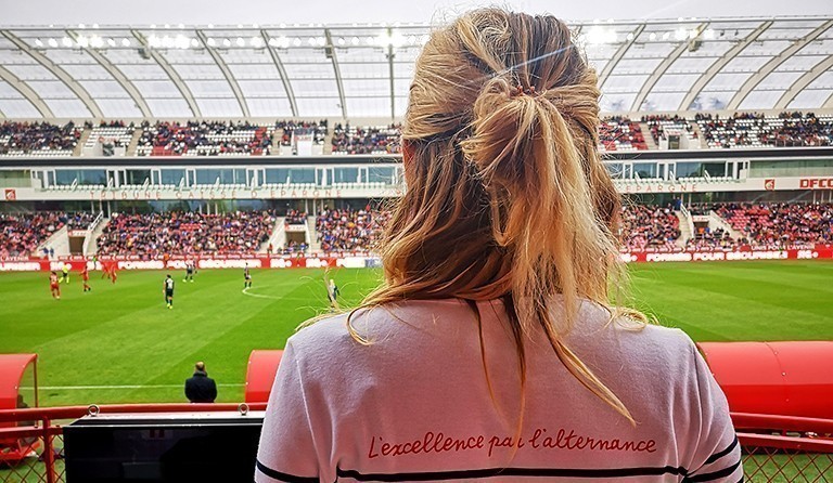 L'Ecole des Métiers - Dijon métropole présente à la rencontre DFCO – OL féminin