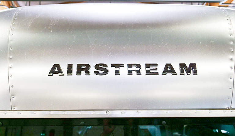 La caravane Airstream pour l'insertion professionnelle à l'Ecole des Métiers Dijon Métropole