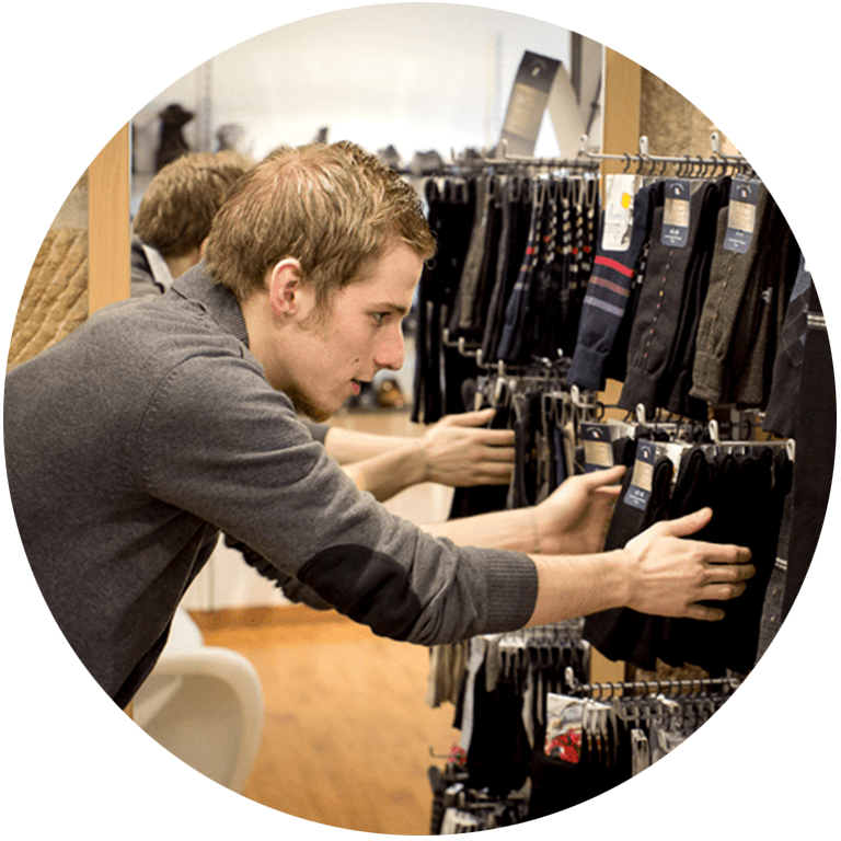 Apprenti en Bac Pro Métiers du commerce et de la vente à l'Ecole des Métiers.
