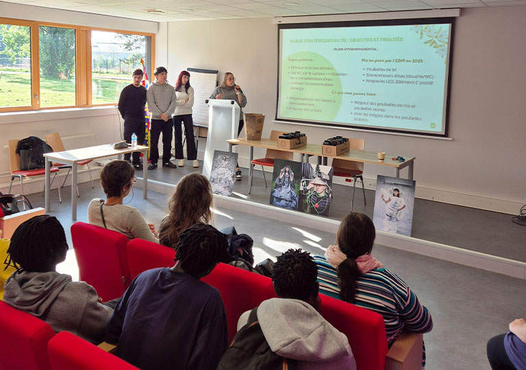 Première génération d'éco-délégués à l'Ecole des Métiers