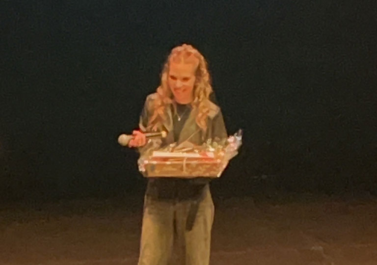 Léa Morvan apprentie pâtissière à l'EDM remporte le concours Un Noël presque parfait