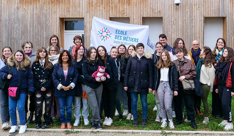 Les apprentis fleuristes de l'Ecole des Métiers au départ pour la Belgique et les Pays-Bas